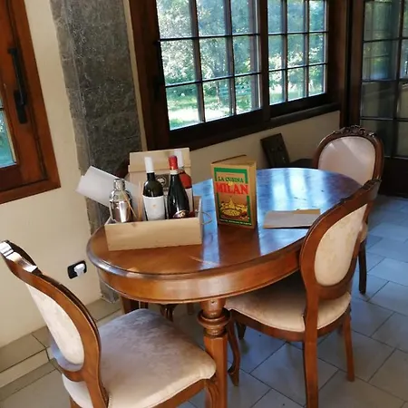 Al Roccolo Bed and Breakfast *